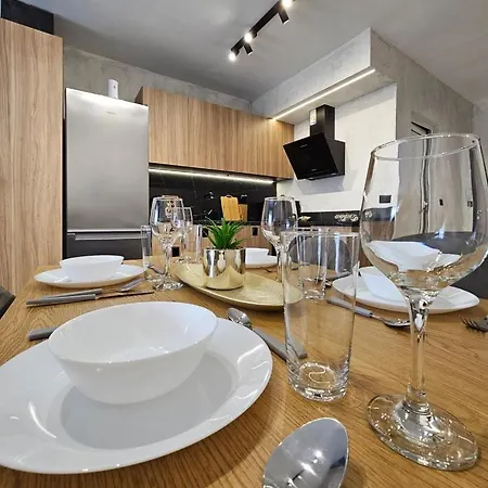 Citylife - Free Private Parking & Modern Appartement Sofia