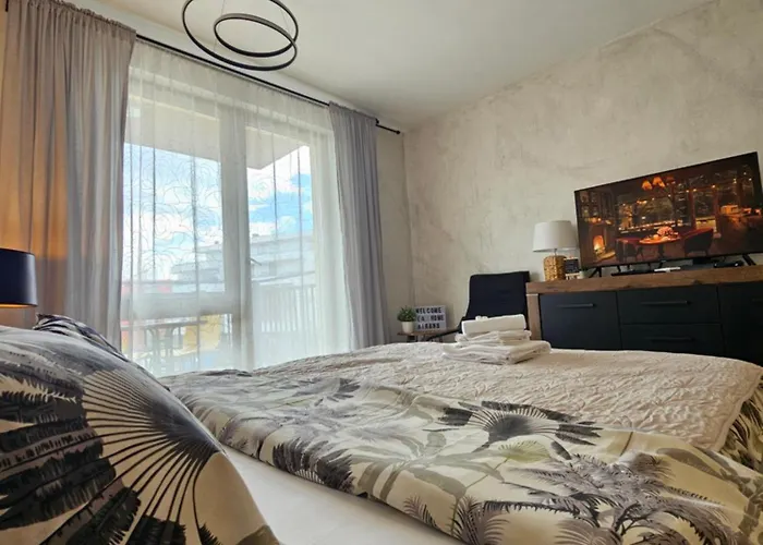 Citylife - Free Private Parking & Modern Apartament